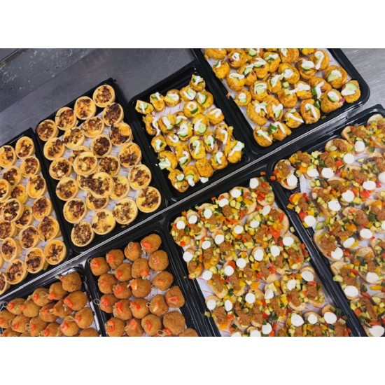 Canapes (Min order for 10 People) 