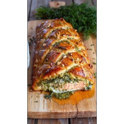 Christmas Salmon Wellington with Spinach, cream cheese & all the trimming